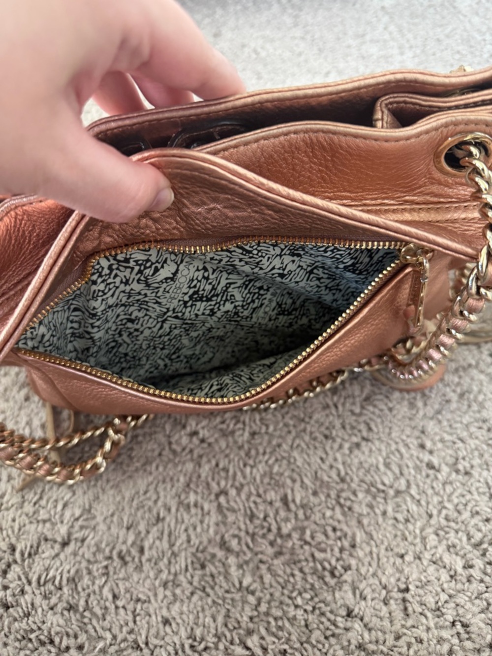 Rebecca Minkoff rose gold metallic leather handbag - Picture 9 of 9